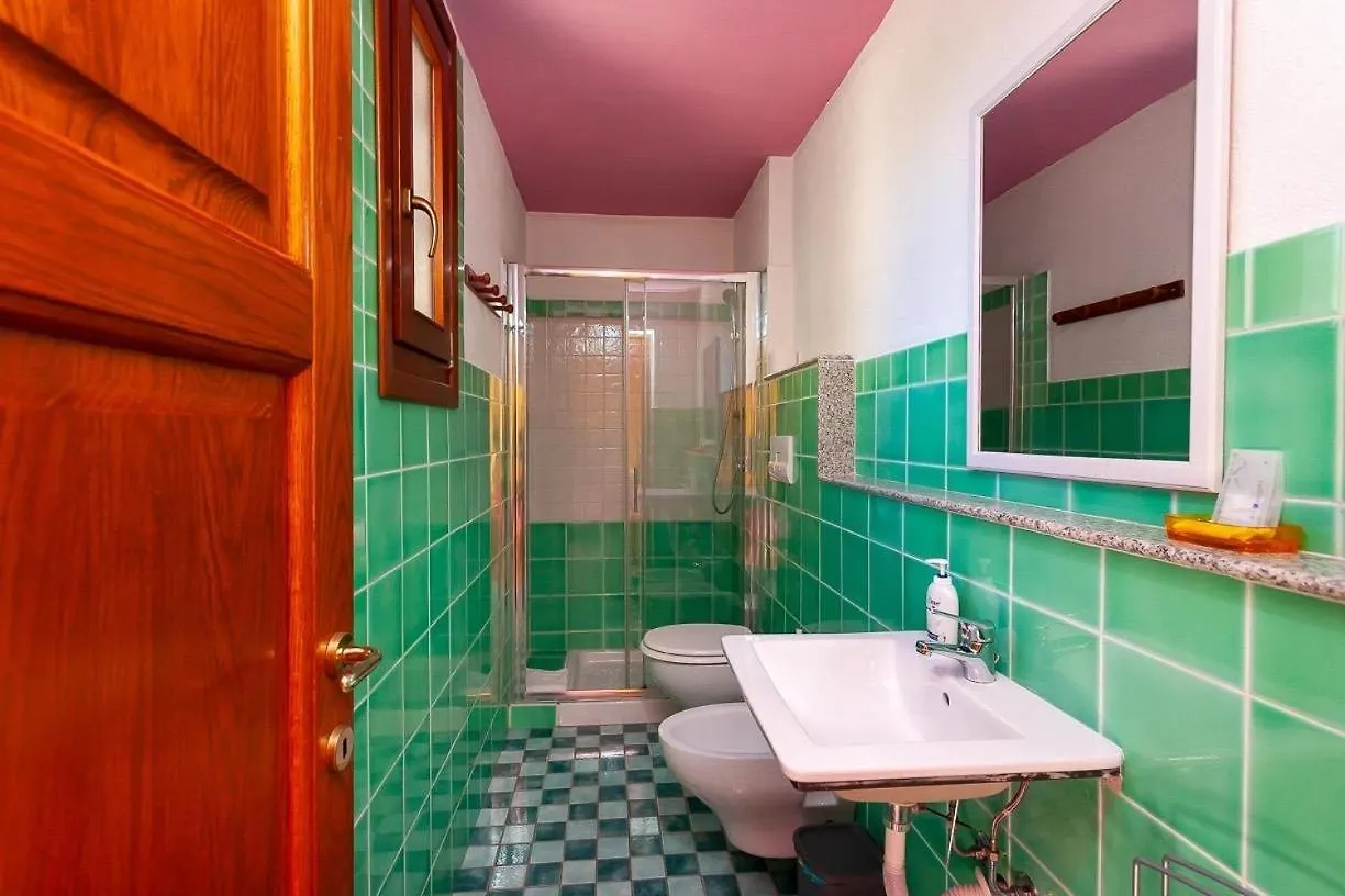 Bed & Breakfast B&B Pettirosso Garden San Teodoro