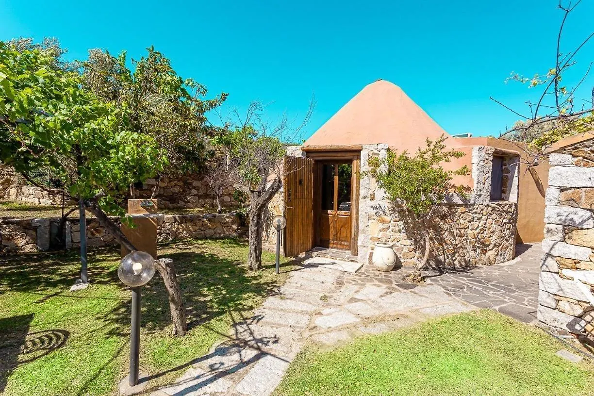 B&B Pettirosso Garden San Teodoro  Italie