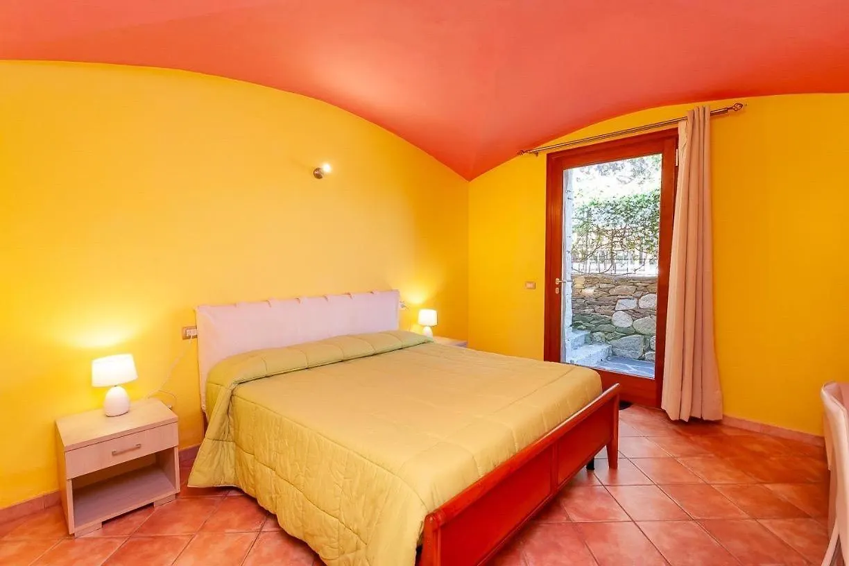 B&B Pettirosso Garden San Teodoro