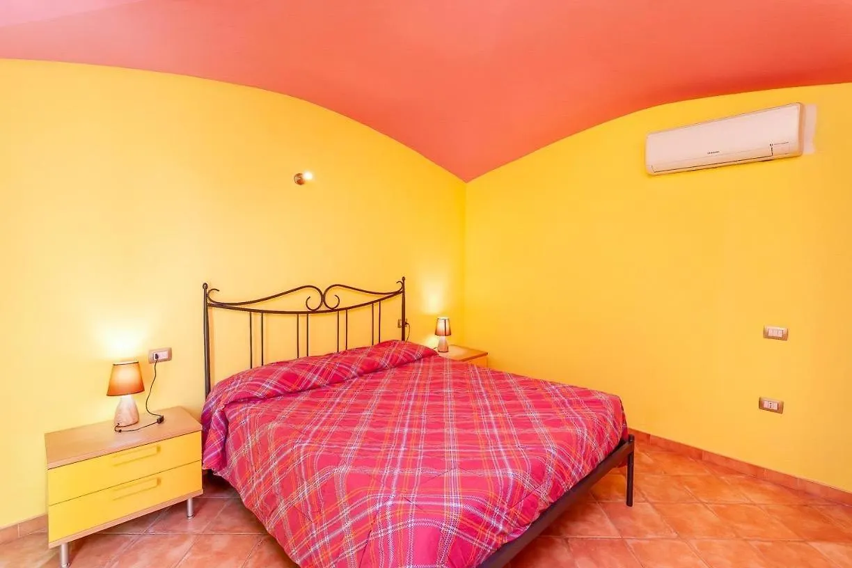 Couette-café B&B Pettirosso Garden San Teodoro
