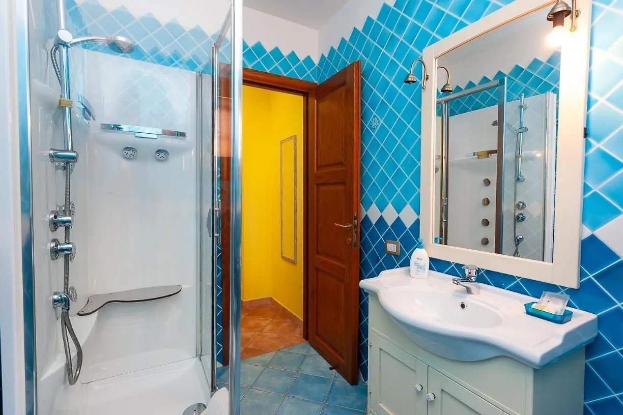 Bed & Breakfast B&B Pettirosso Garden San Teodoro