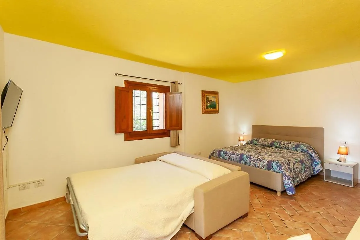 B&B Pettirosso Garden San Teodoro  Italie