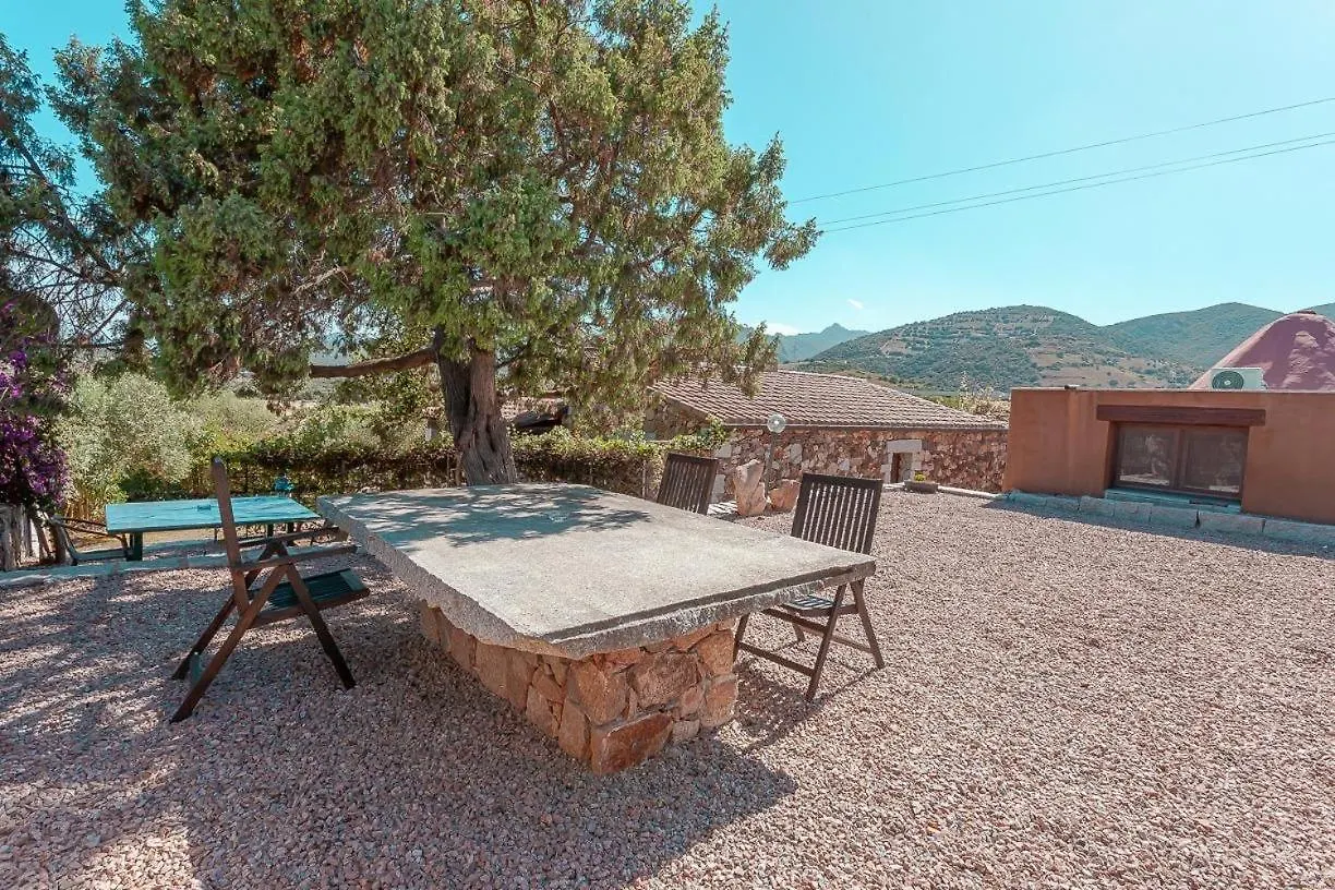 B&B Pettirosso Garden San Teodoro  San Teodoro (Sardinia)